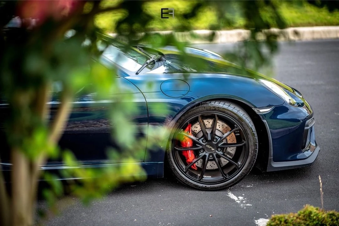 2016 Porsche 981 Cayman GT4 - Image 8 of 25