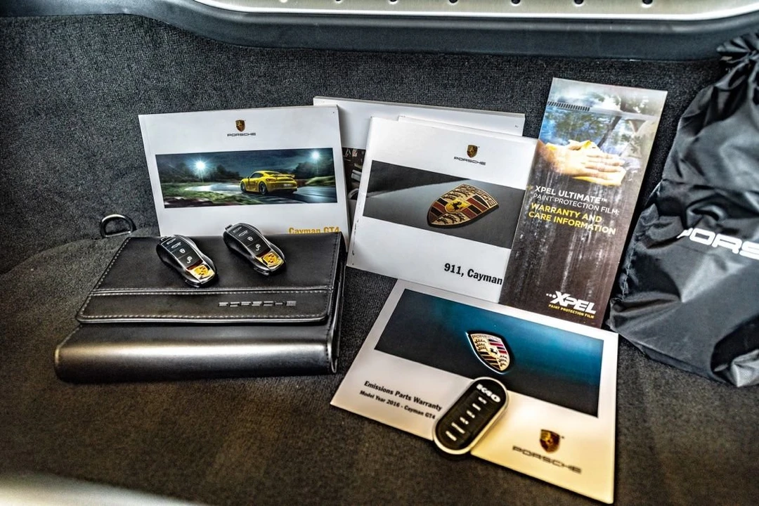 2016 Porsche 981 Cayman GT4 - Image 2 of 25