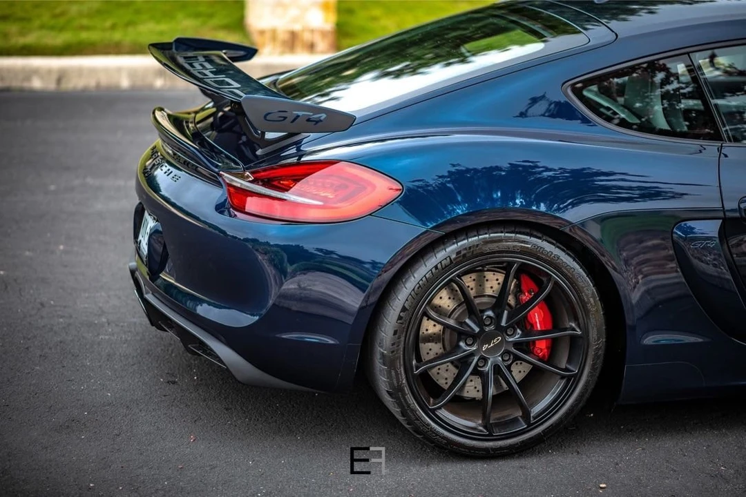 2016 Porsche 981 Cayman GT4 - Image 7 of 25