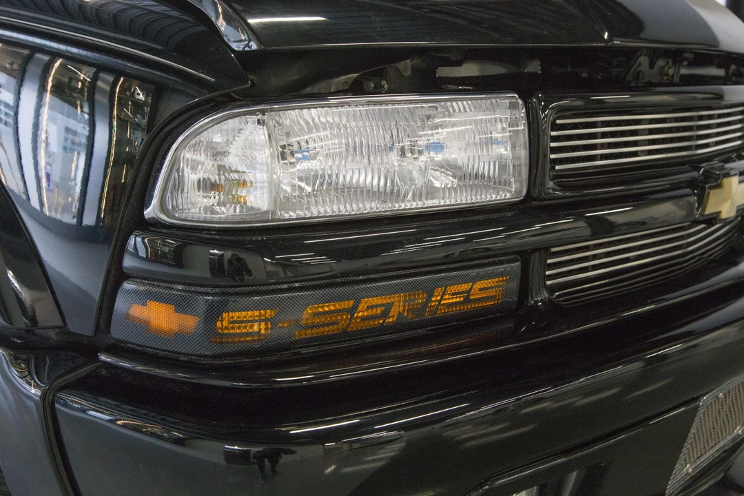 2000 Chevrolet S-10 - Image 16 of 31