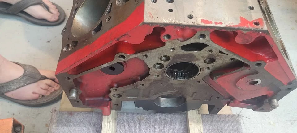 Parts & Memorabilia Engines - Image 3 of 4