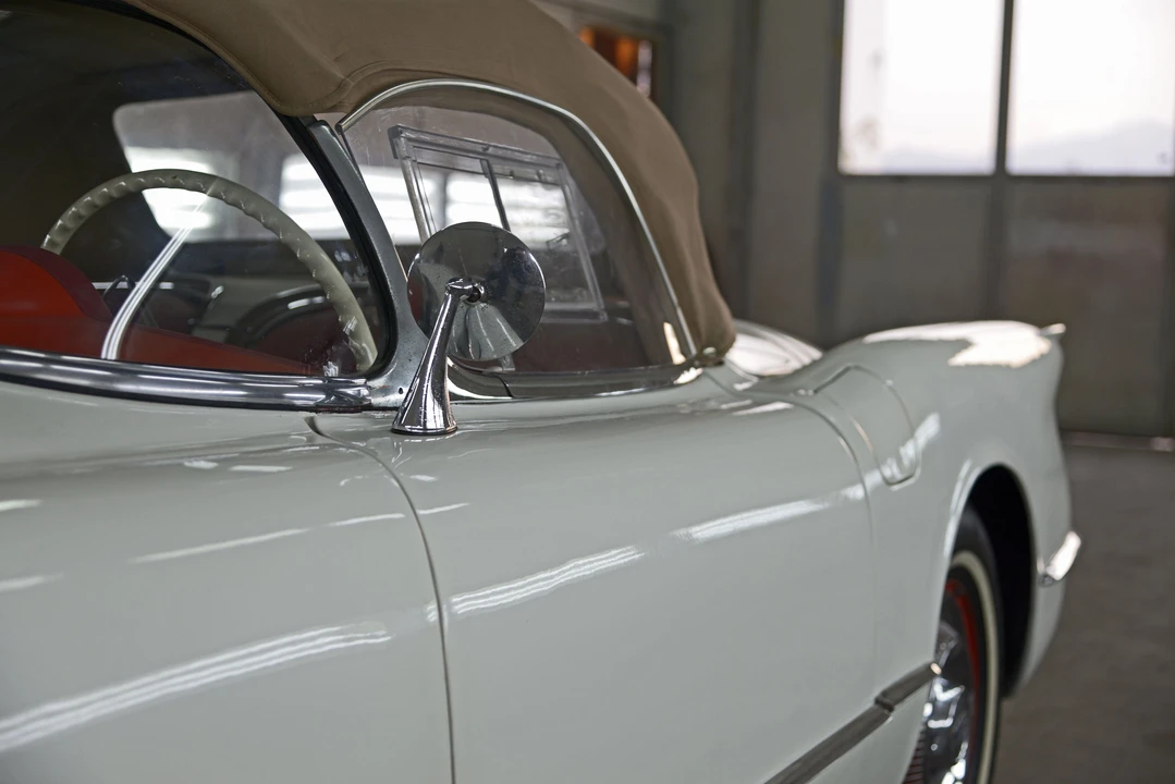 Chevrolet Corvette C1 - Image 13 of 24