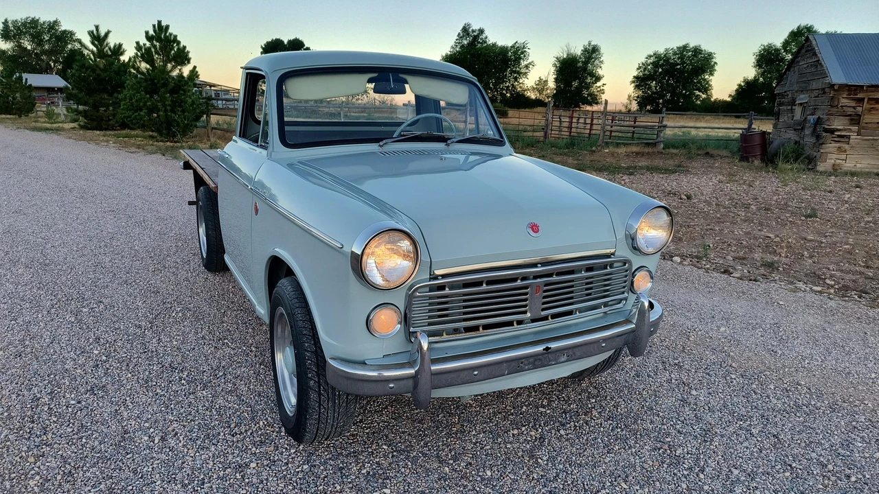 Nissan - Image 22 of 31
