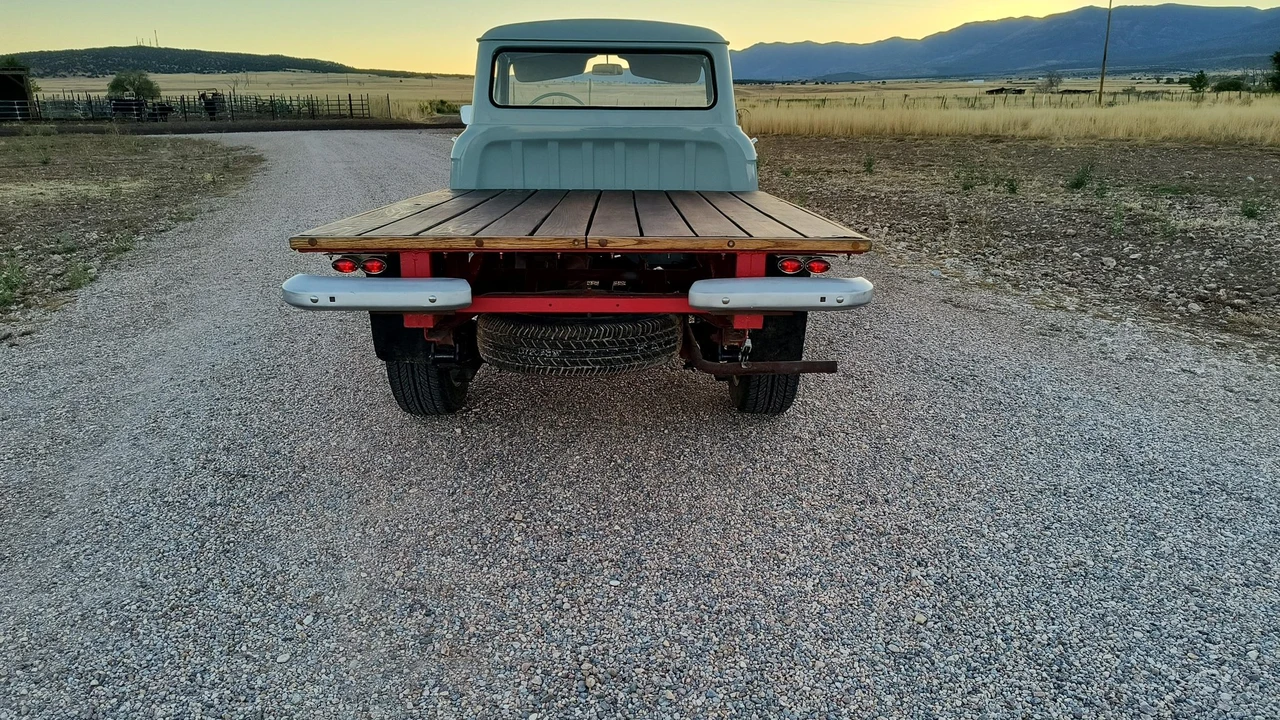 Nissan - Image 11 of 31