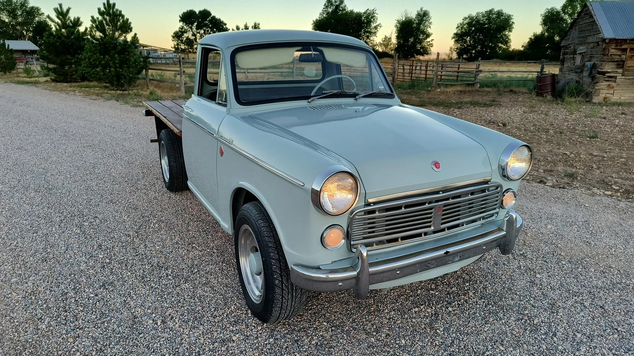 Nissan - Image 23 of 31