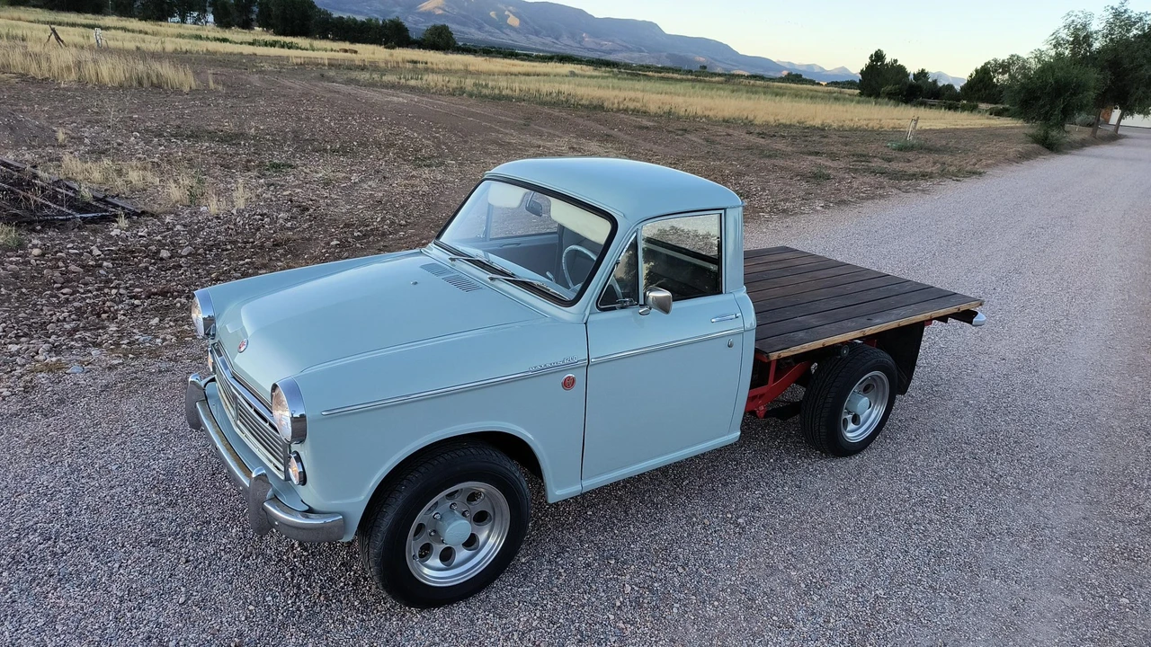 Nissan - Image 4 of 31