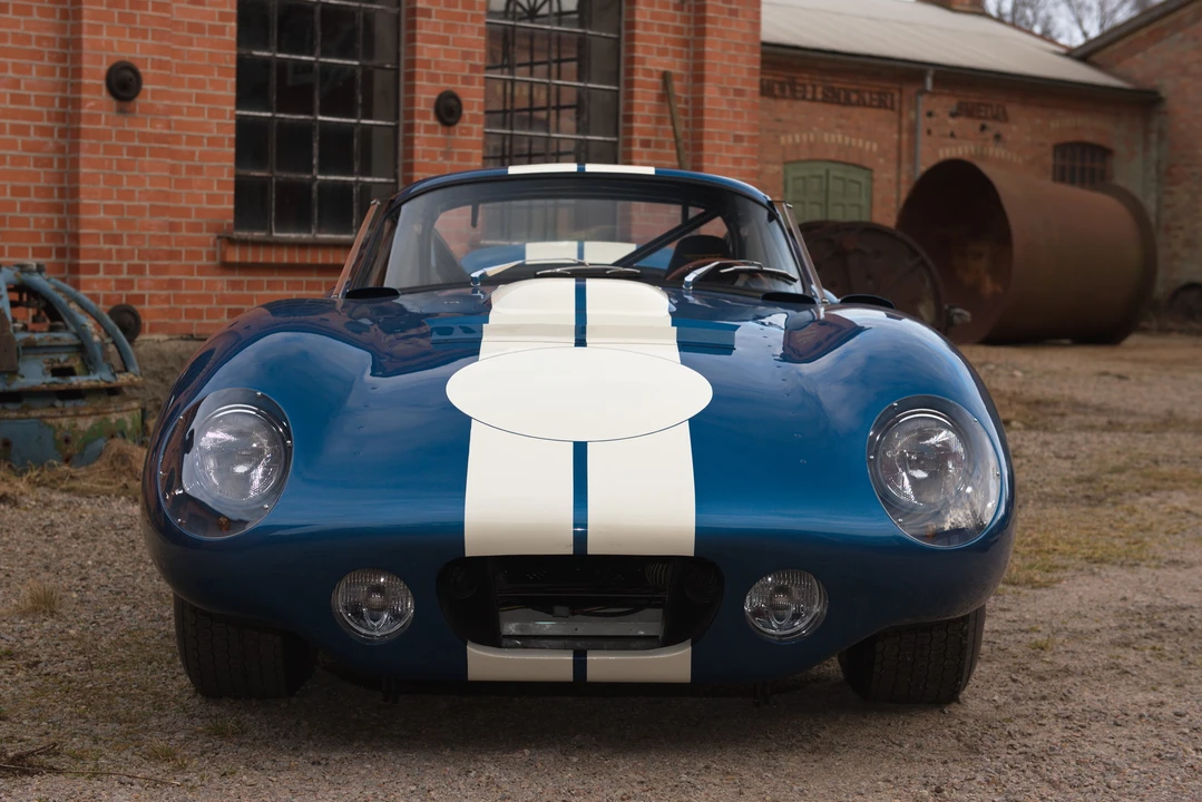 Shelby Daytona Replica - Image 4 of 31