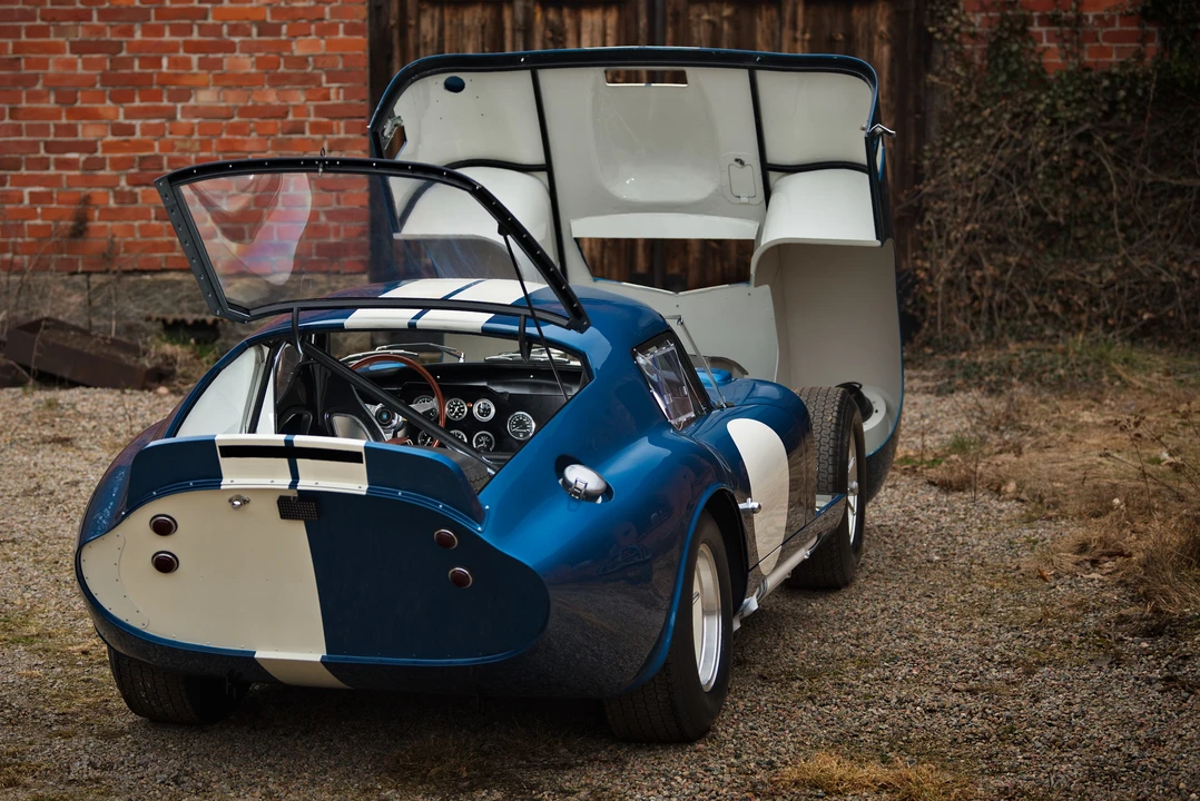 Shelby Daytona Replica - Image 17 of 31
