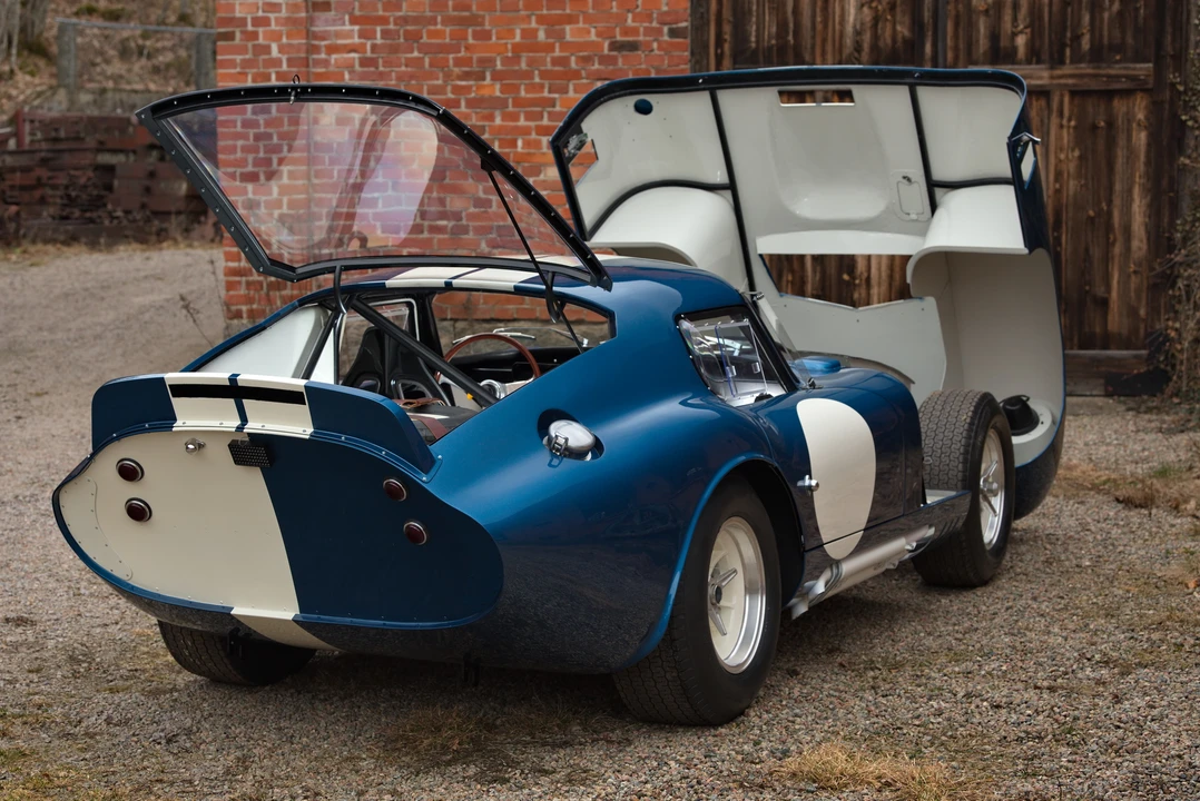 Shelby Daytona Replica - Image 16 of 31