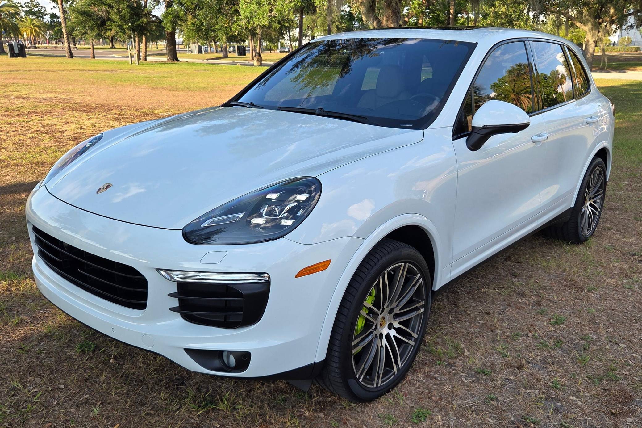 2018 Porsche Cayenne S E-Hybrid Platinum Edition