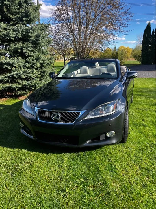 2011 Lexus IS 2nd Gen - Image 2 of 10