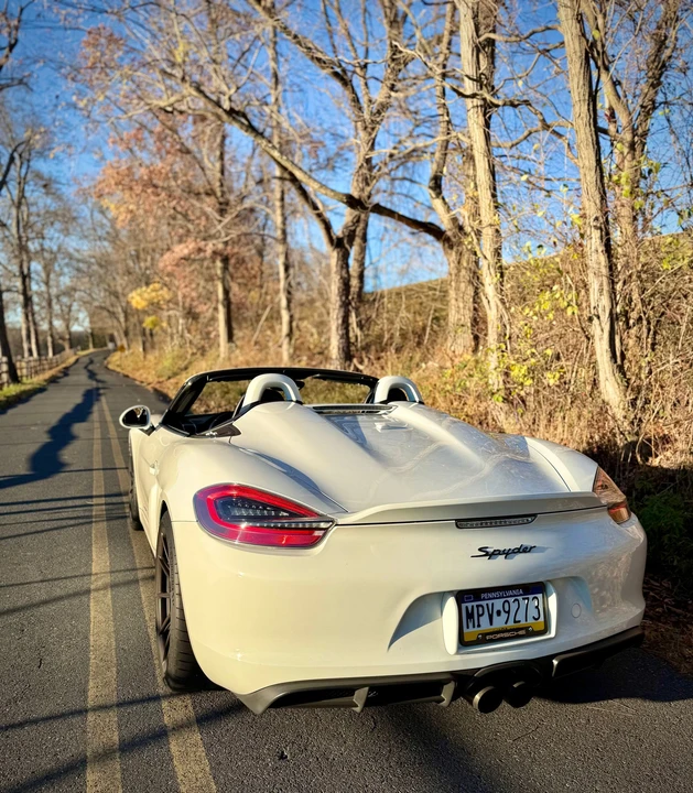 2016 Porsche 981 Boxster Spyder - Image 6 of 22