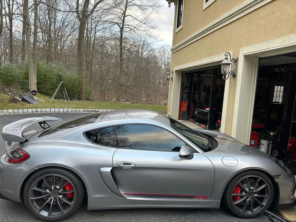 2016 Porsche 981 Cayman GT4 - Image 5 of 10