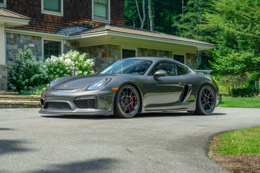 2016 Porsche 981 Cayman GT4 - Image 3 of 31
