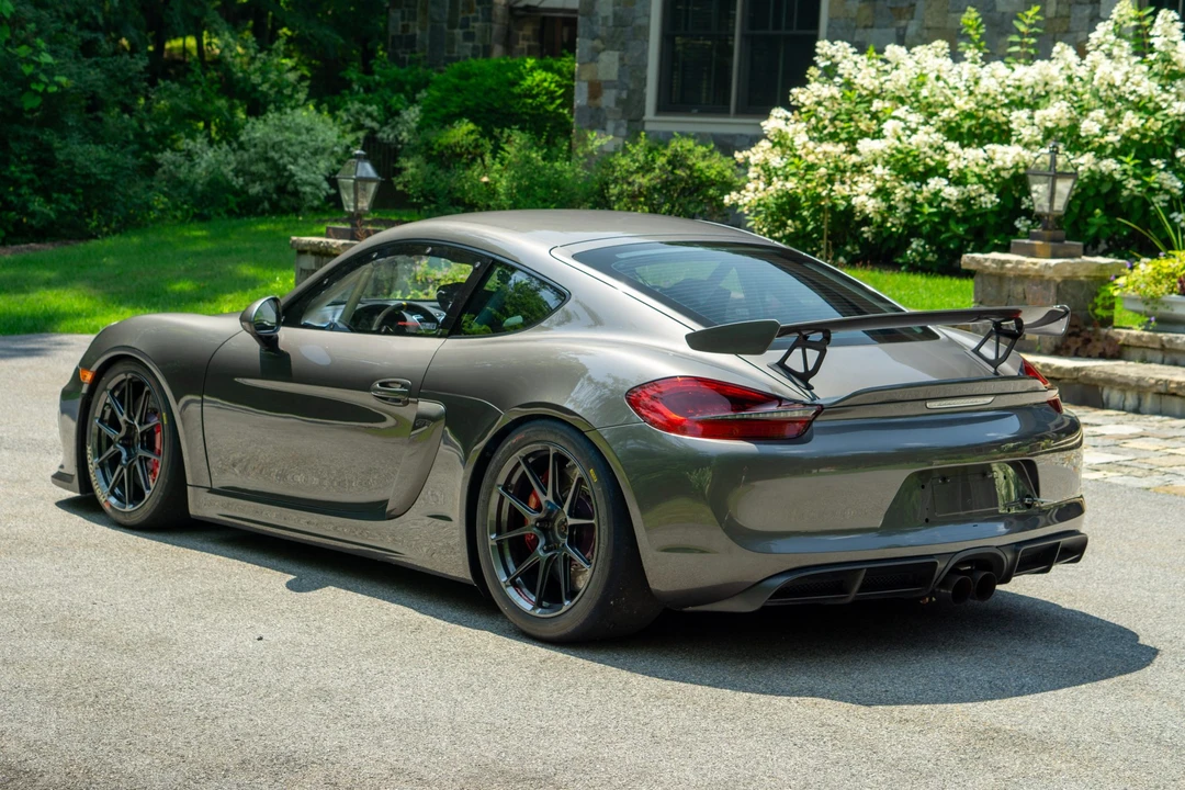 2016 Porsche 981 Cayman GT4 - Image 13 of 31