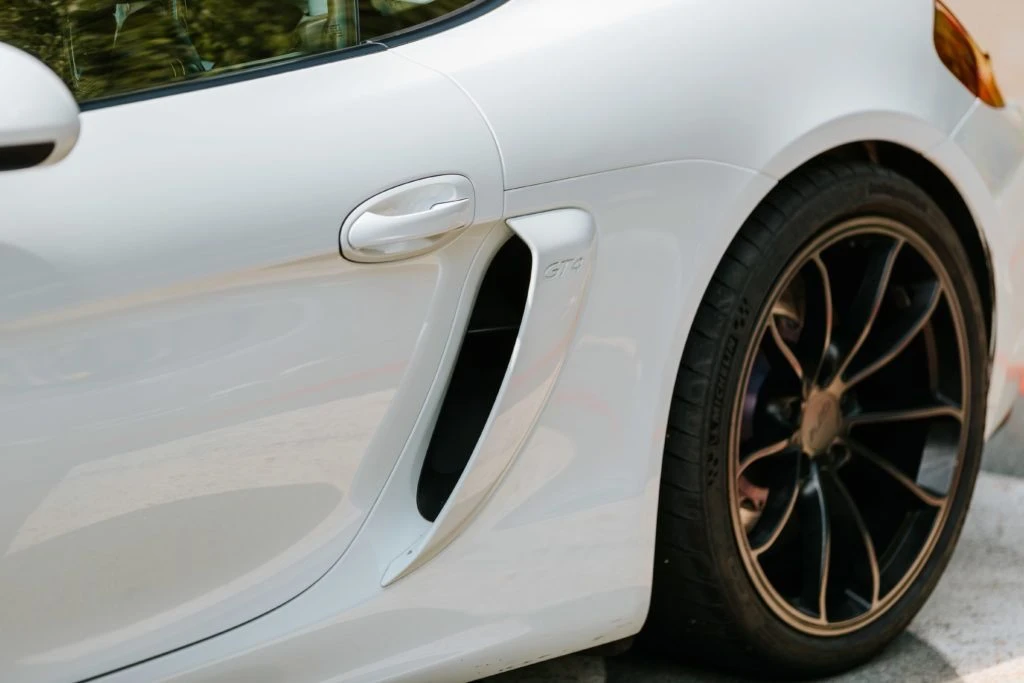 2016 Porsche 981 Cayman GT4 - Image 14 of 31
