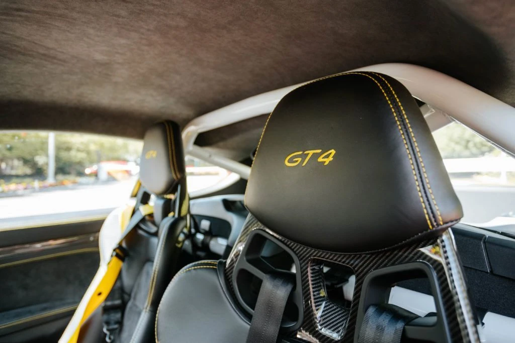 2016 Porsche 981 Cayman GT4 - Image 30 of 31