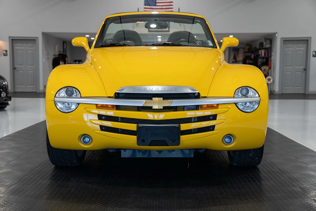 2004 Chevrolet SSR - Image 18 of 31
