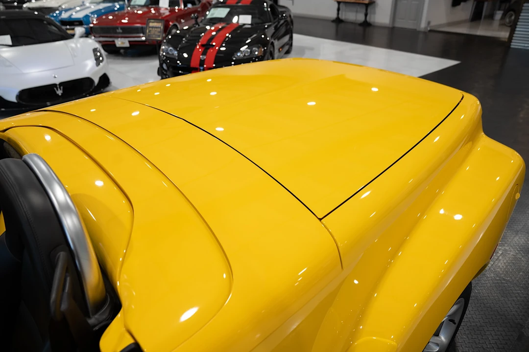 2004 Chevrolet SSR - Image 30 of 31