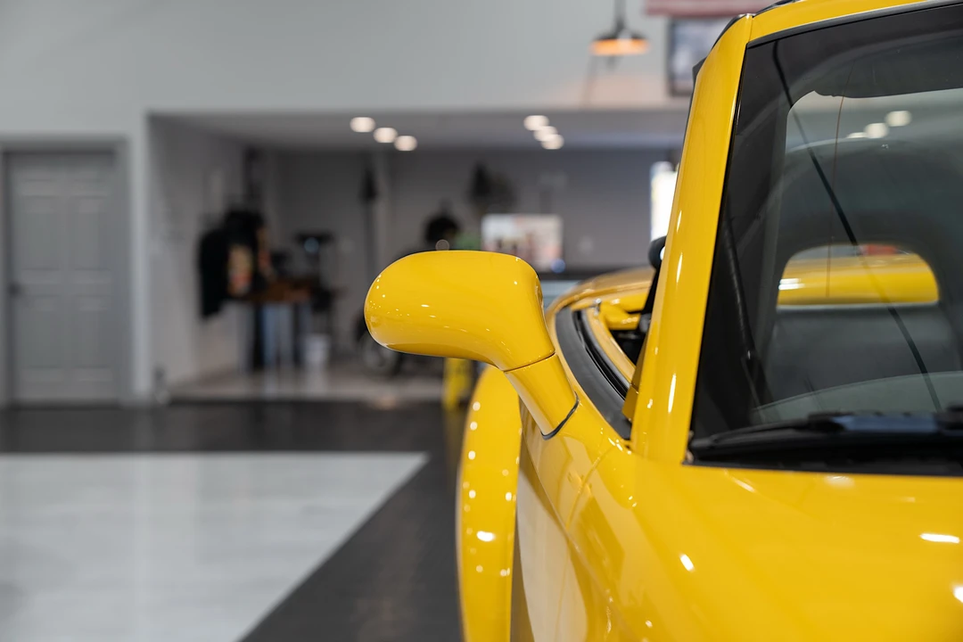 2004 Chevrolet SSR - Image 25 of 31