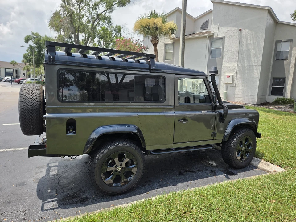 2004 Land Rover Discovery 2nd Gen - Image 17 of 31