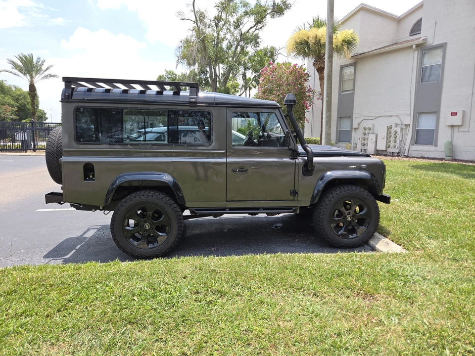 2004 Land Rover Discovery 2nd Gen - Image 18 of 31