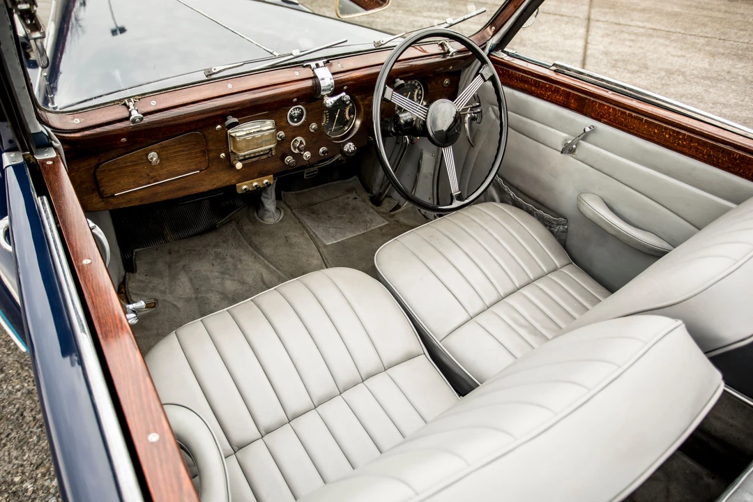 Delahaye - Image 7 of 24