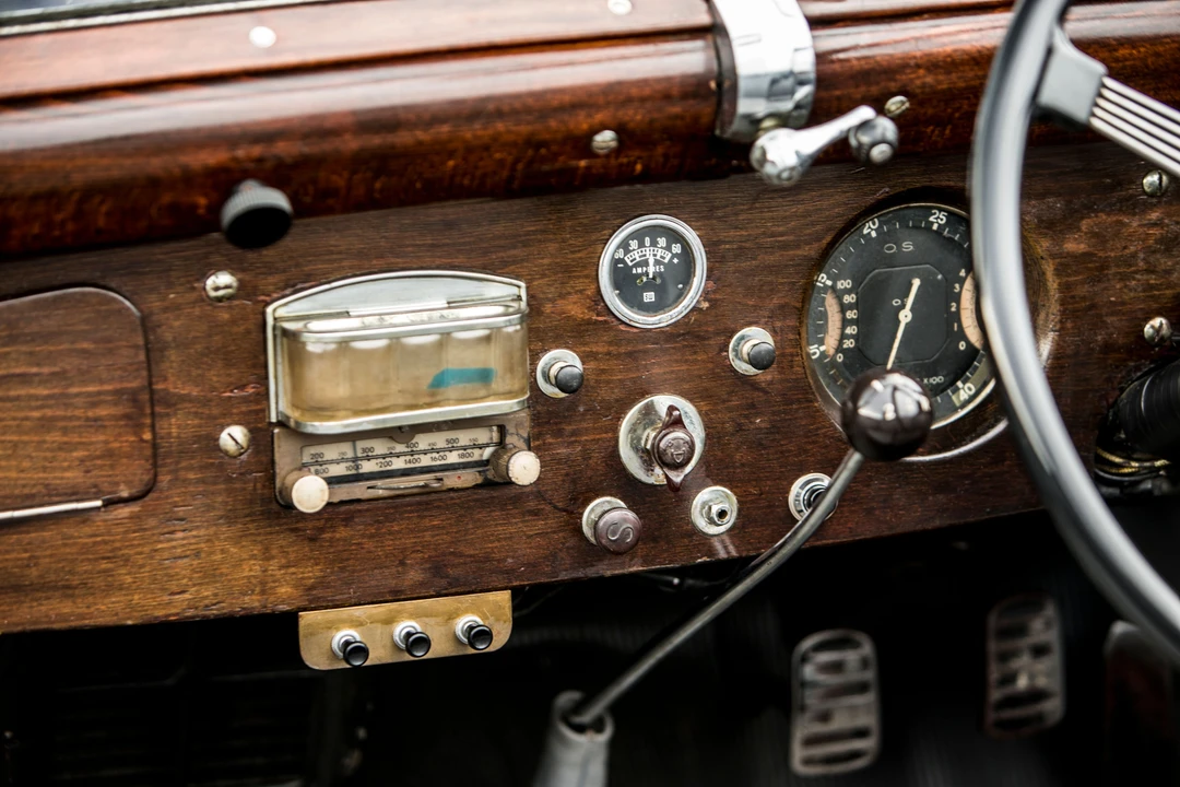 Delahaye - Image 8 of 24