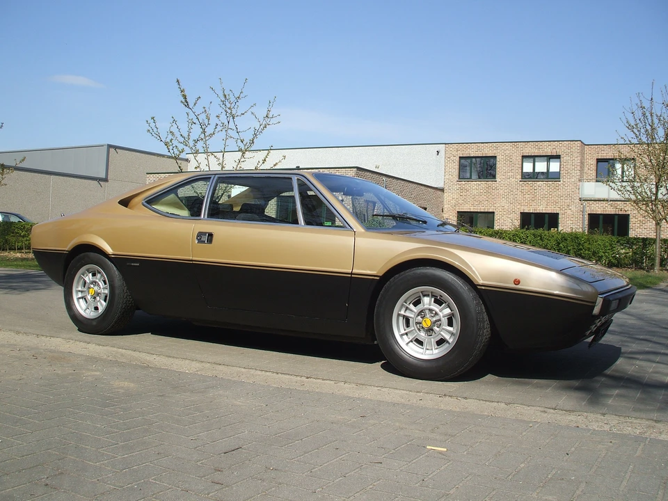 1976 Ferrari 308 GT4 - Image 2 of 27