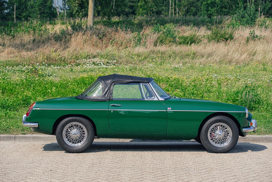 1966 MG MGB Roadster - Image 2 of 17