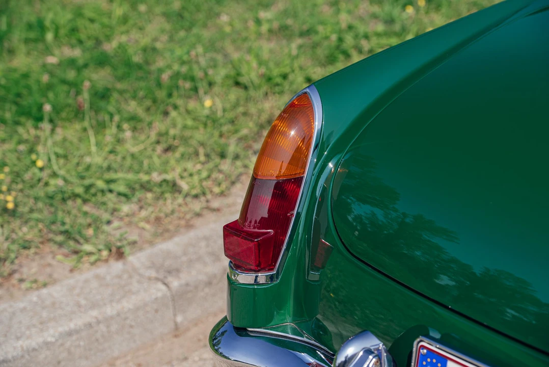 1966 MG MGB Roadster - Image 13 of 17