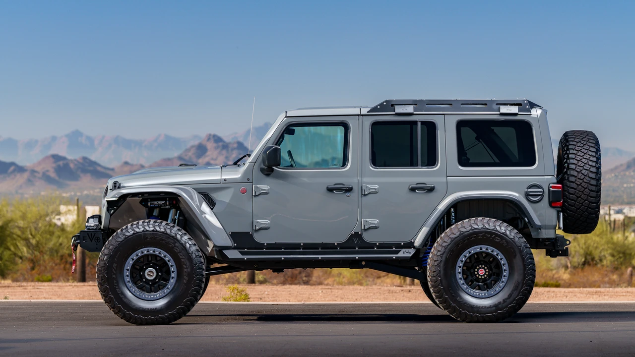 2018 Jeep JL Wrangler - Image 12 of 31