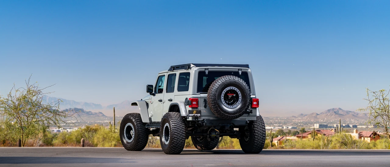 2018 Jeep JL Wrangler - Image 17 of 31