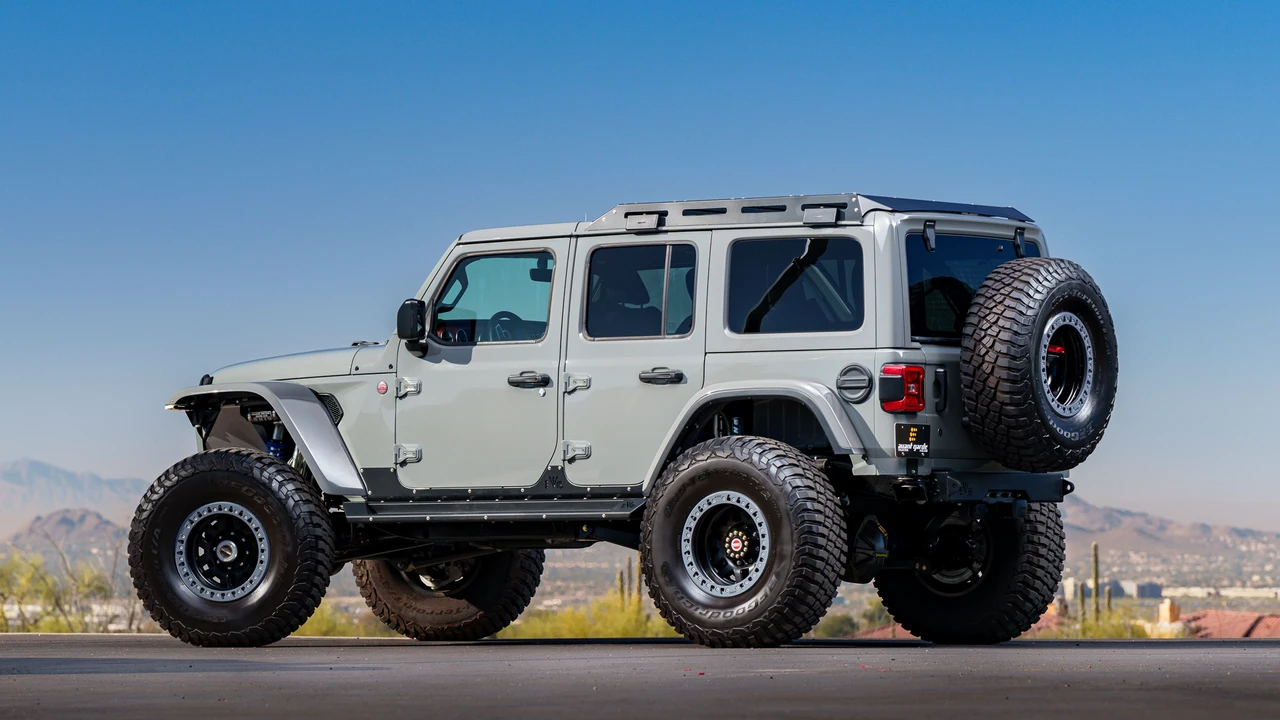 2018 Jeep JL Wrangler - Image 20 of 31