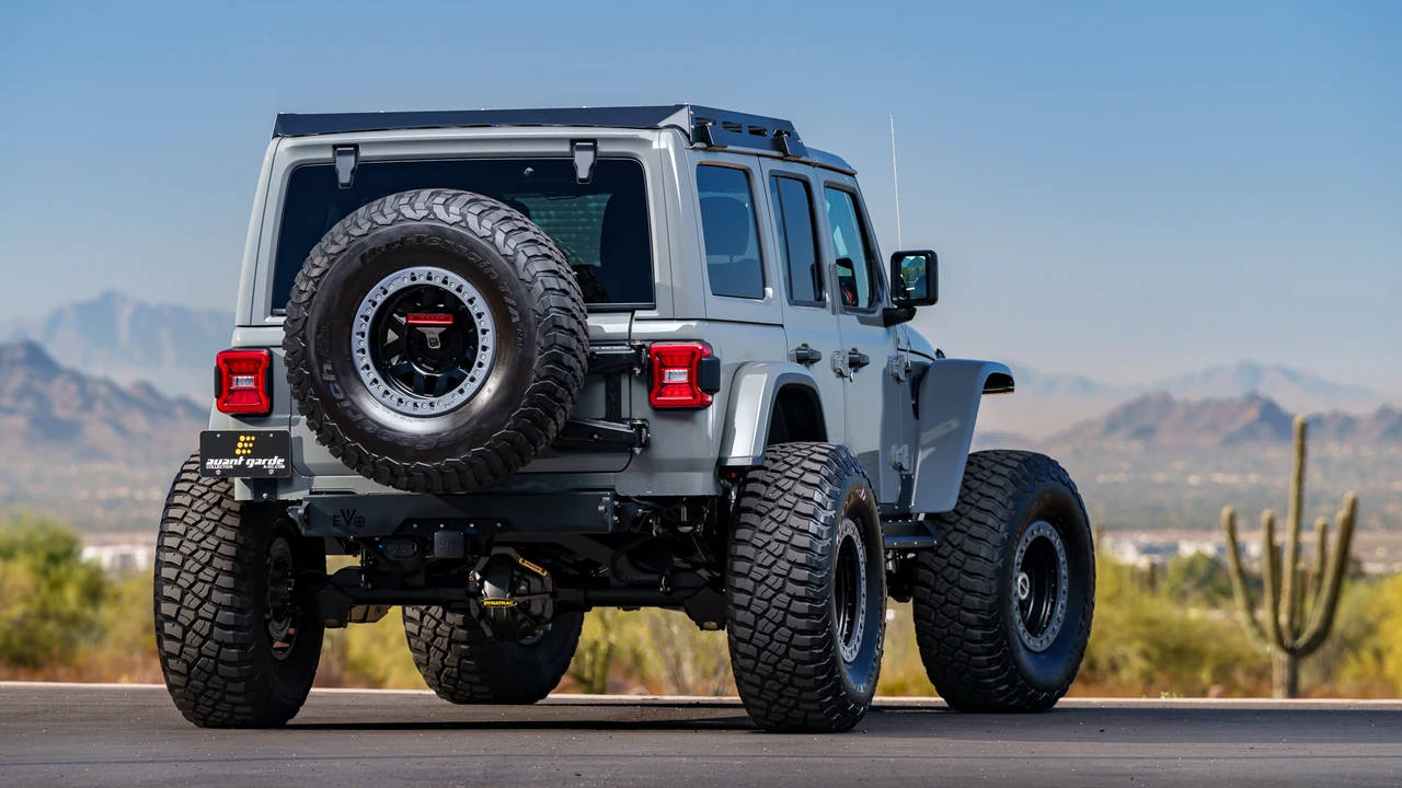 2018 Jeep JL Wrangler - Image 24 of 31