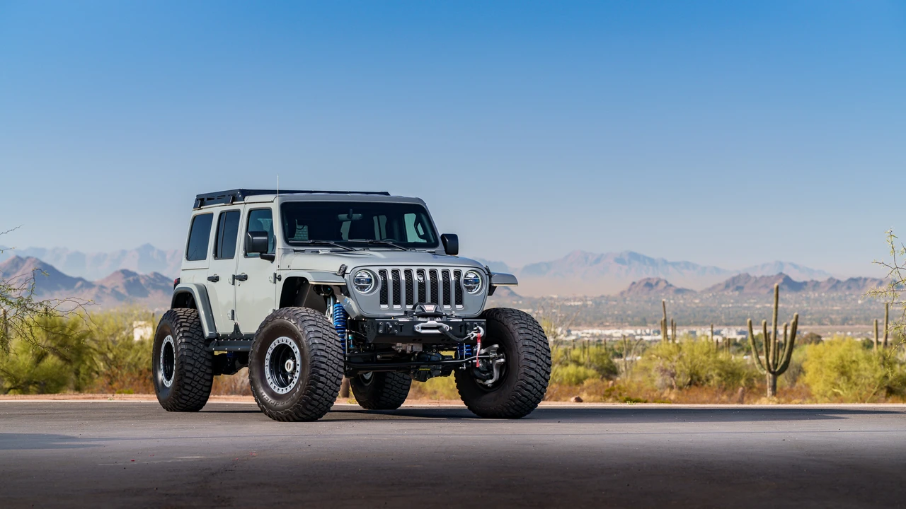 2018 Jeep JL Wrangler - Image 5 of 31