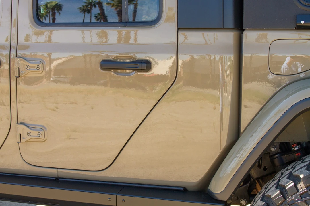 2020 Jeep JT Gladiator - Image 16 of 31