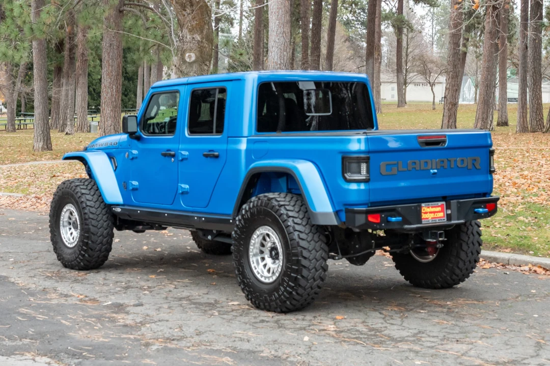 2024 Jeep JT Gladiator - Image 12 of 31