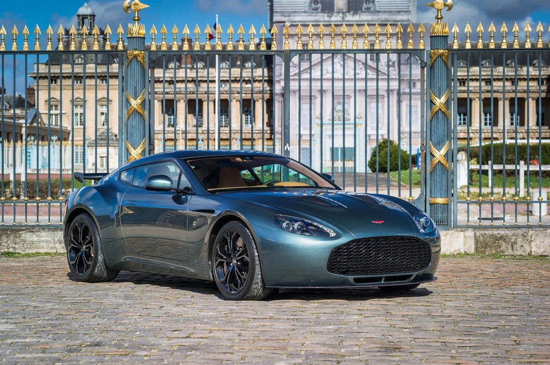 2013 Aston Martin Vantage - Image 3 of 31