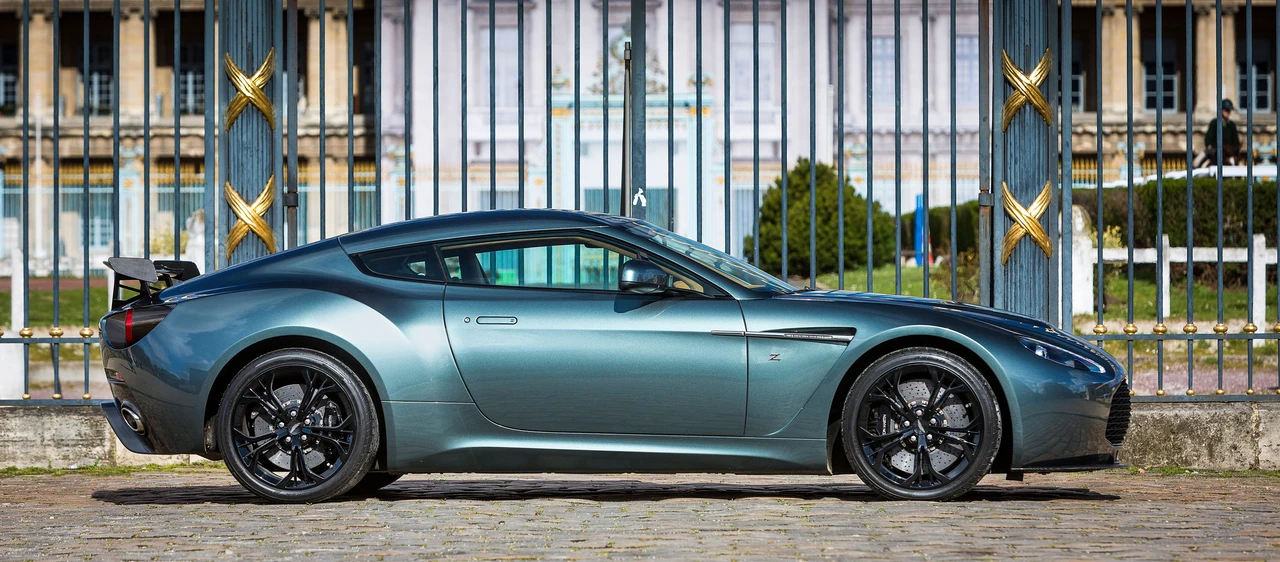 2013 Aston Martin Vantage - Image 7 of 31