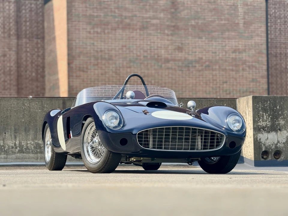 Triumph TR3 - Image 2 of 31