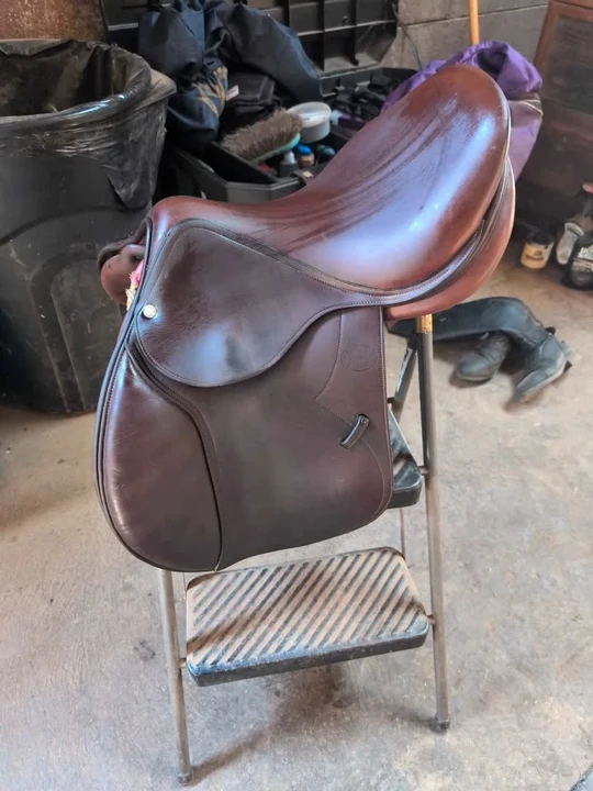 Parts & Memorabilia Seats & Interior - Image 4 of 6