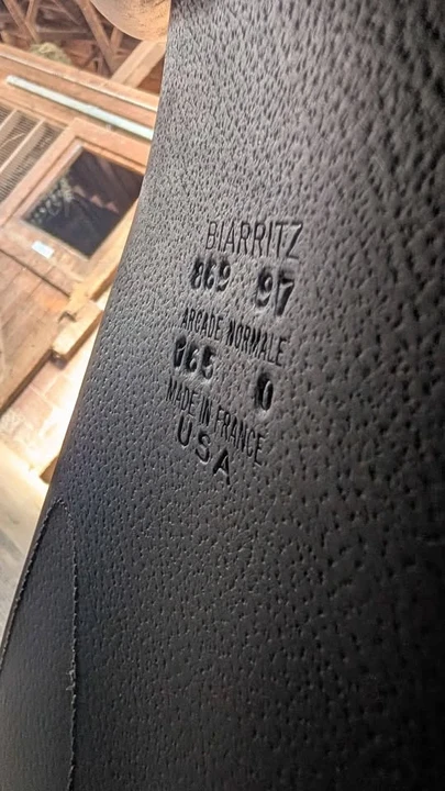 Parts & Memorabilia Seats & Interior - Image 2 of 6