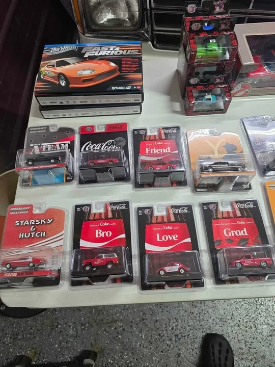 Parts & Memorabilia Scale Models - Image 3 of 8