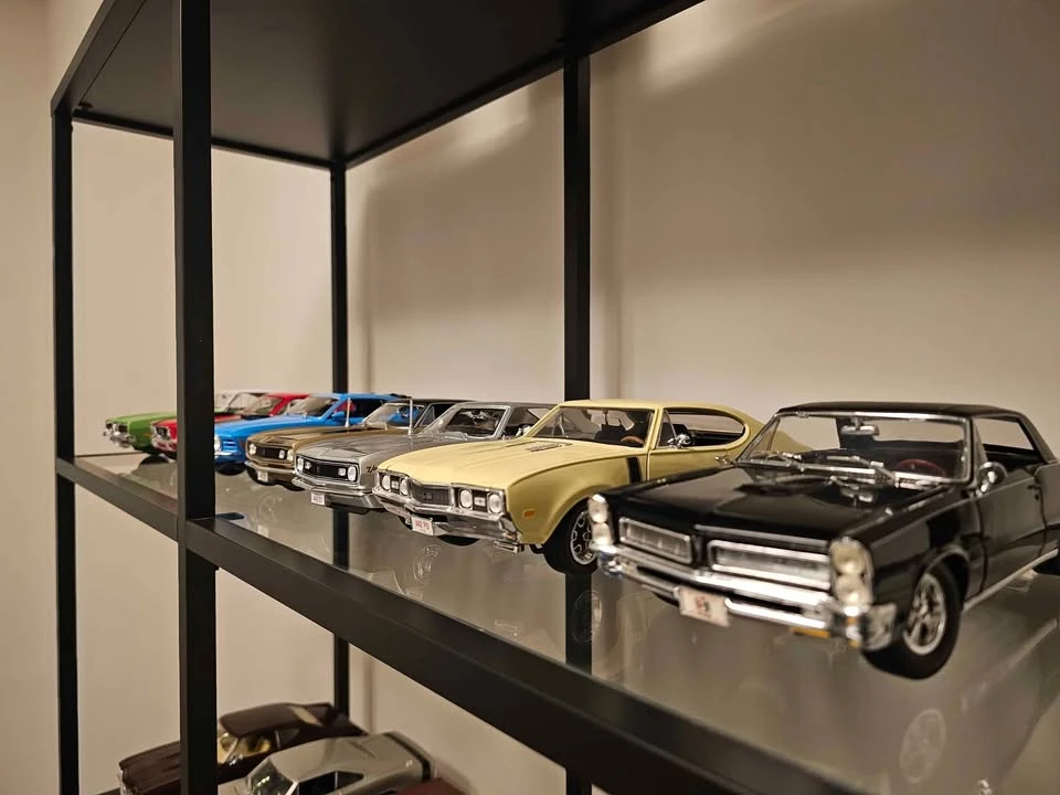 Parts & Memorabilia Scale Models - Image 10 of 10