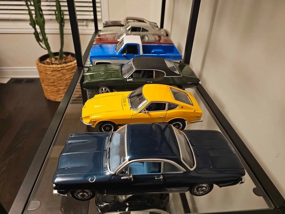 Parts & Memorabilia Scale Models - Image 3 of 10