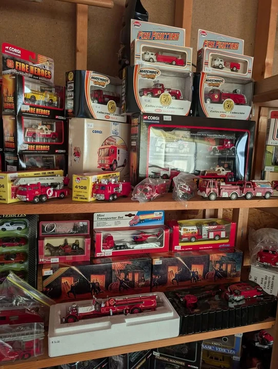 Parts & Memorabilia Scale Models - Image 7 of 10