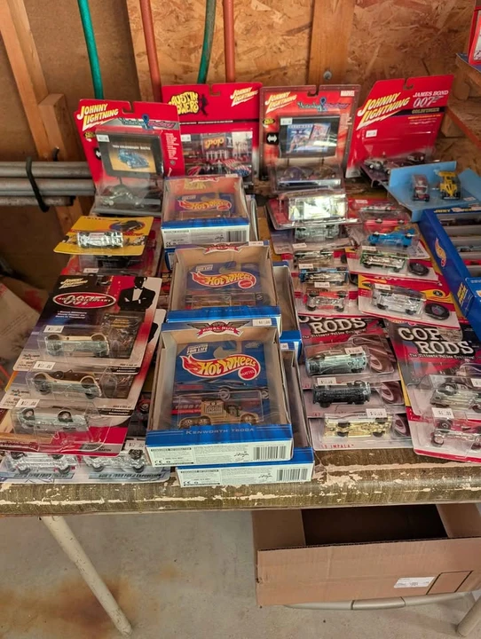 Parts & Memorabilia Scale Models - Image 9 of 10