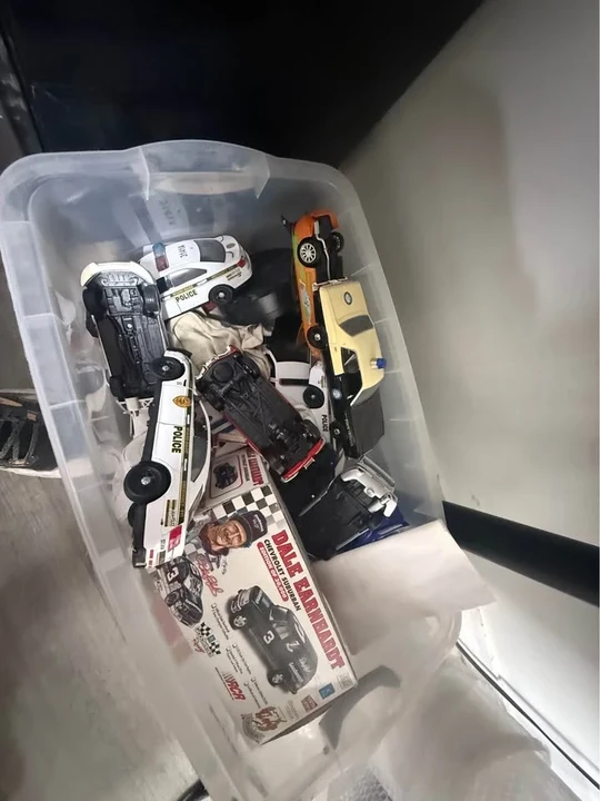 Parts & Memorabilia Scale Models - Image 2 of 5