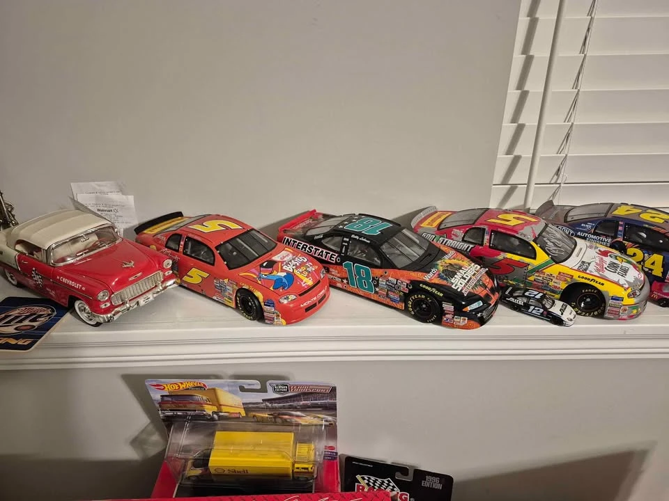 Parts & Memorabilia Scale Models - Image 4 of 10